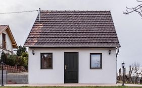 Barbár Borbár